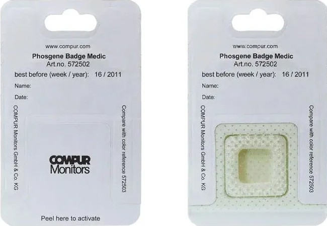 Compur MEDIC phosgene indicator badge and colour comparator. 
